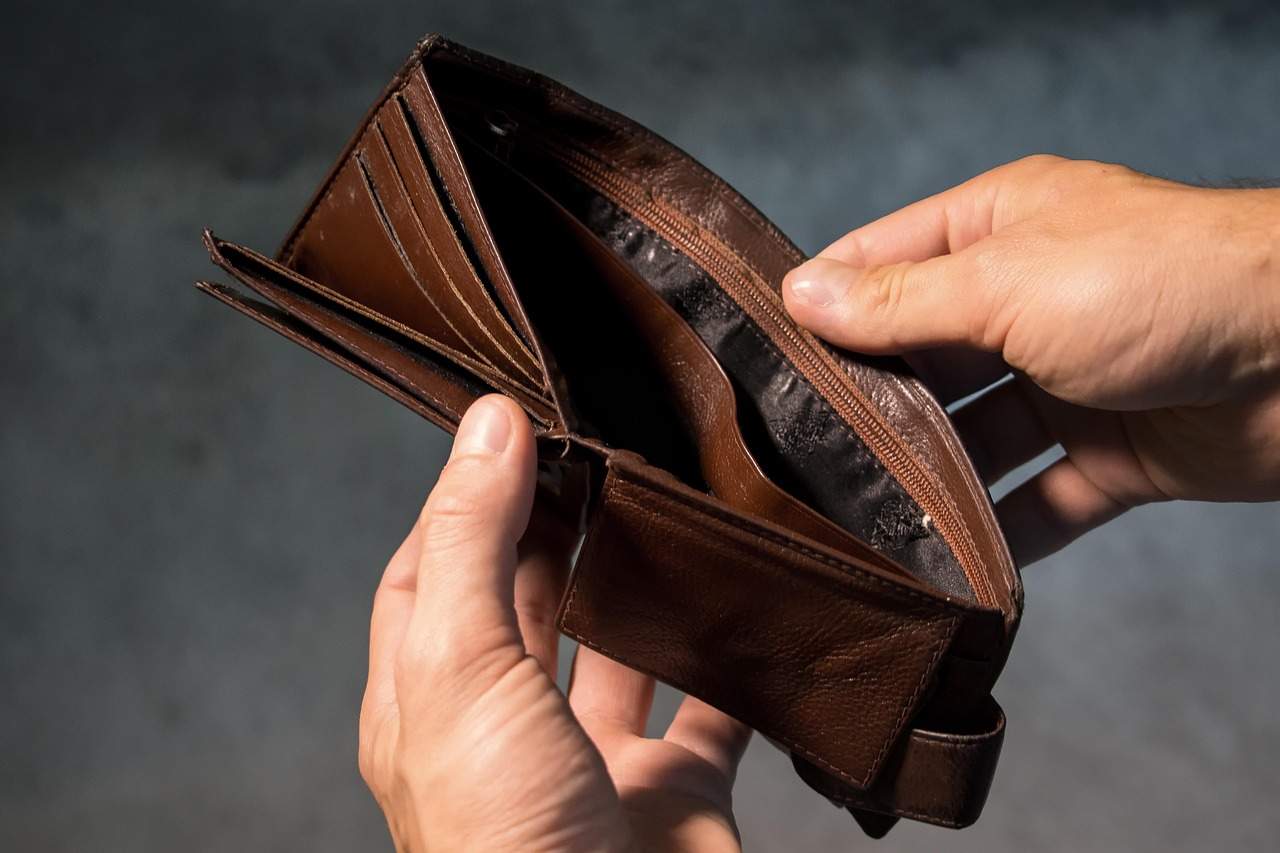 クレジットカード破産の可能性はどのように判断すればよいですか？