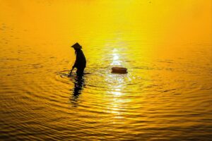 フリマアプリでの転売方法を初心者が知っておくべきポイントは？