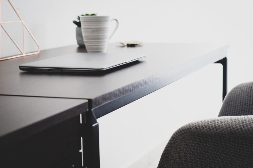 在宅ワークが怪しいと感じたときの見分け方は？